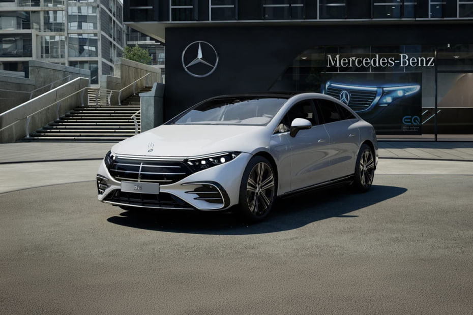 Mercedes-Benz  EQS Front angle low view