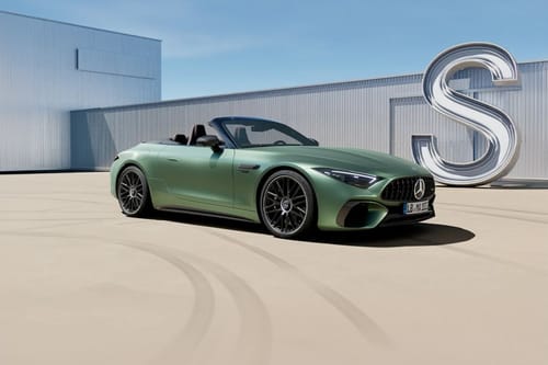 مرسيدس بنز أيه إم جي إس إل Front Cross Side View