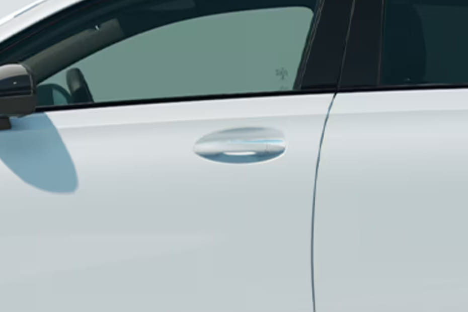 إيه إم جي إيه-كلاس سيدان Door handle
