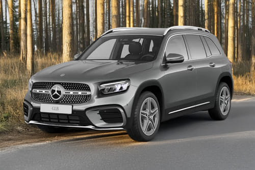 مرسيدس بنز  إيه إم جي جي إل بي Front angle low view