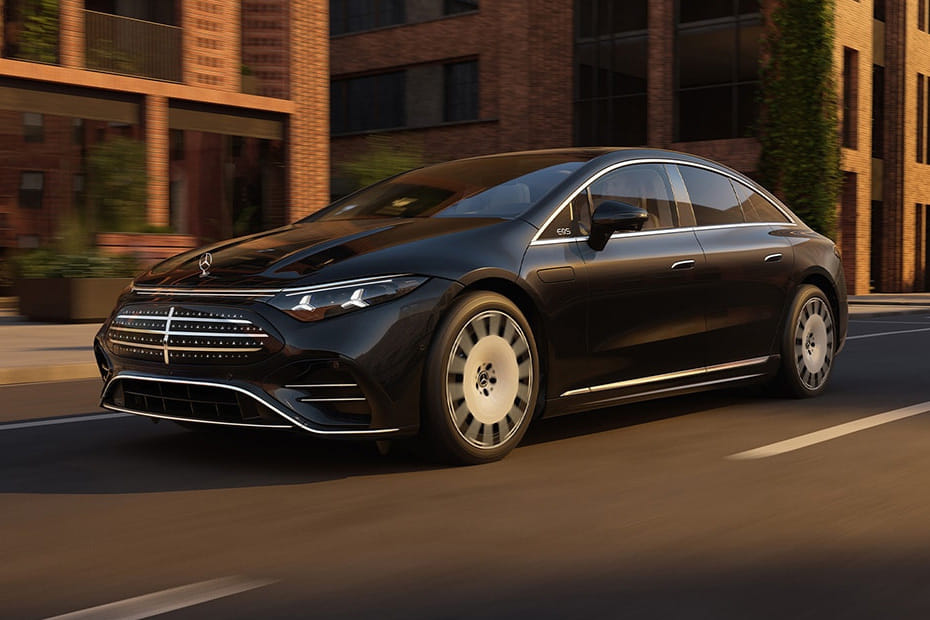 Mercedes-Benz  EQS 2027 Front angle low view