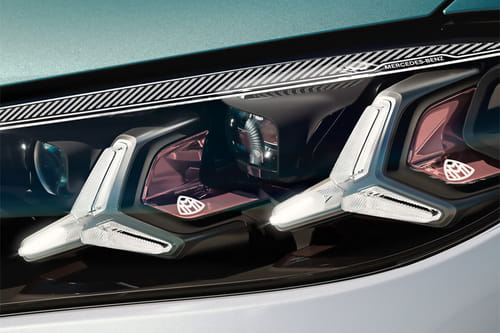 مرسيدس بنز مايباخ إس كلاس 2027 Drivers Side Mirror Front Angle