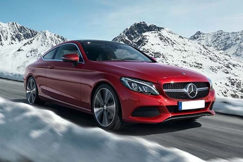 مرسيدس بنز الفئة سي كوبيه Front Cross Side View