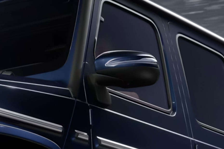مرسيدس بنز الفئة- جي Drivers Side Mirror Front Angle
