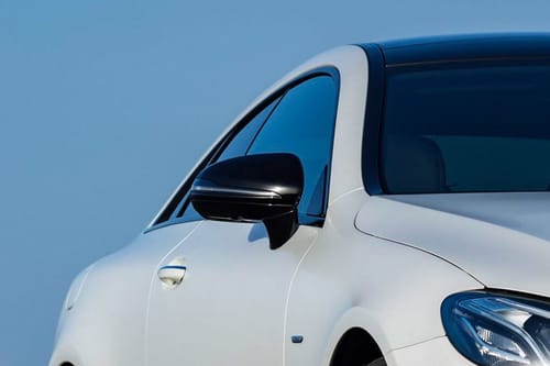 مرسيدس بنز الفئة - إي كوبيه Drivers Side Mirror Front Angle