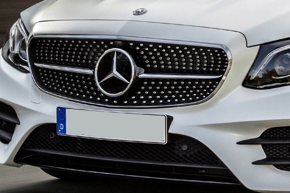 الفئة - إي كوبيه Grille View