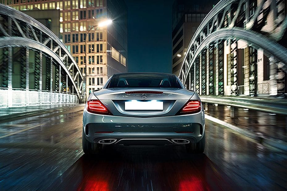 Full Rear View of مرسيدس بنز إس إل سي-كلاس