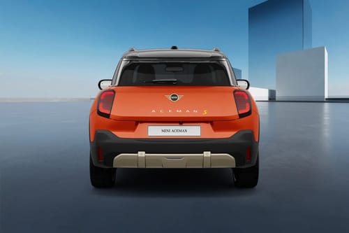 Full Rear View of ميني آيس مان