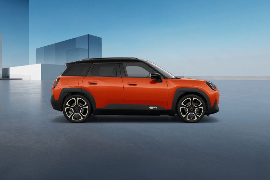 Aceman  Medium Angle Front View