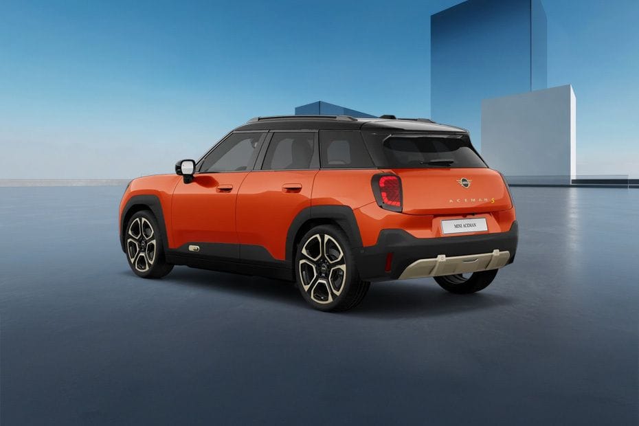 Rear Cross Side View of Mini Aceman 