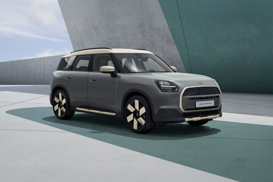 ميني كنتري مان إلكتريك Front Medium View