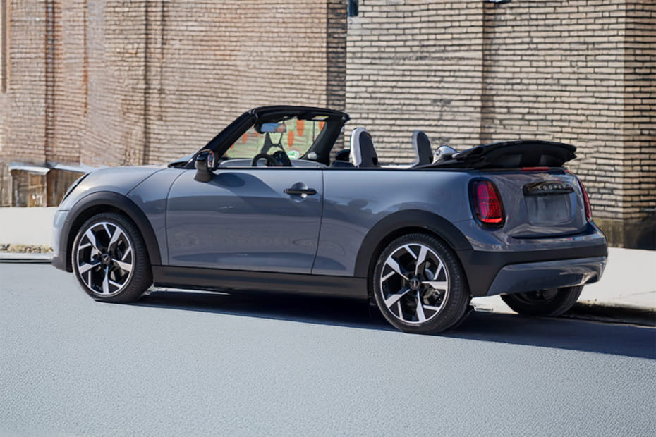 Rear Cross Side View of ميني كونفرتيبل