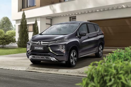 Mitsubishi  Xpander Front angle low view