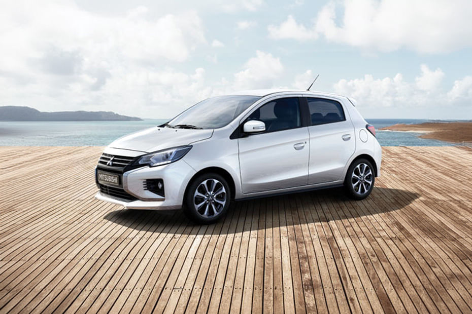 Mitsubishi  Space Star Front angle low view