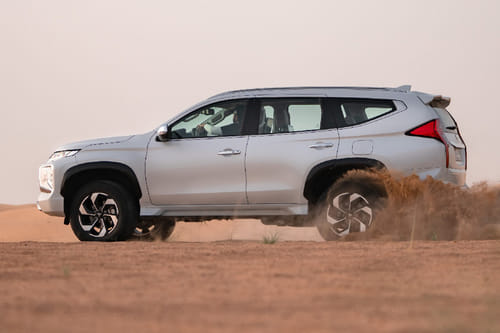 مونتيرو سبورت Side view