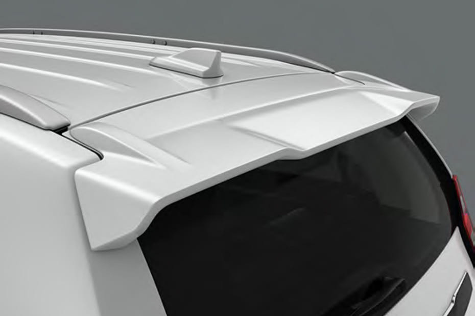 Montero Sport Spoiler