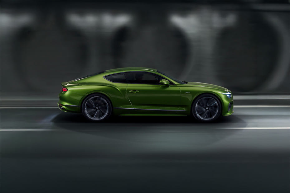 كونتيننتال جي تي Medium Angle Front View