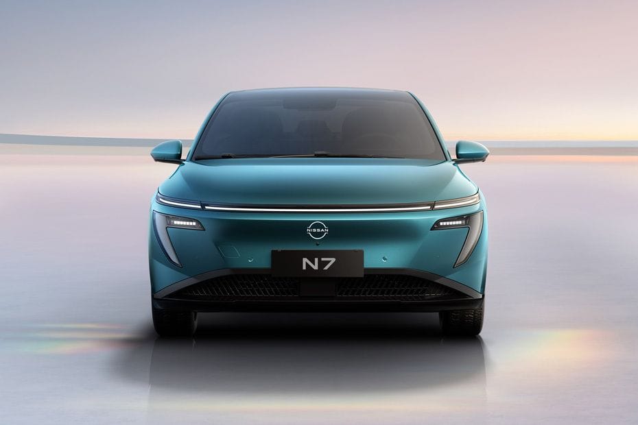 Full Front View of N7