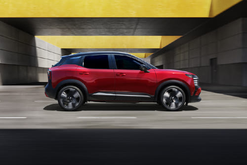 Kicks Medium Angle Front View