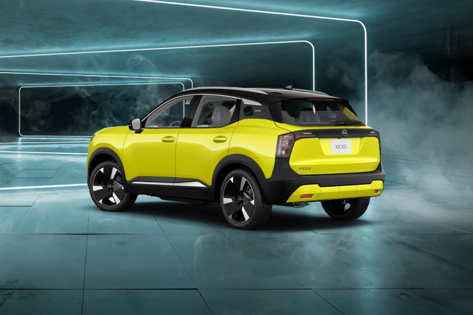 Rear Cross Side View of Nissan Kicks