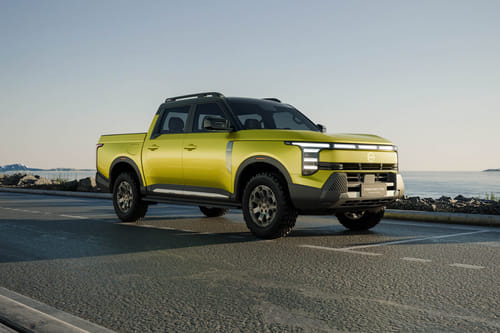 نيسان فرونتير برو Front Cross Side View