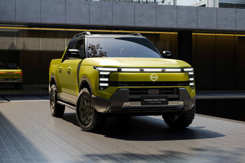 نيسان فرونتير برو Front Medium View