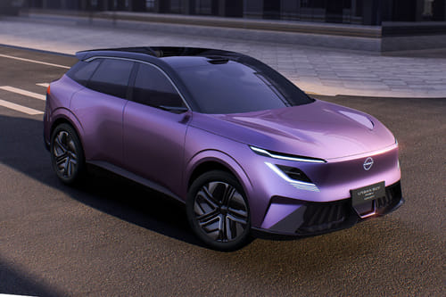 نيسان أوربان SUV بي إتش إي في Front Medium View