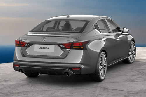 ألتيما Rear angle view