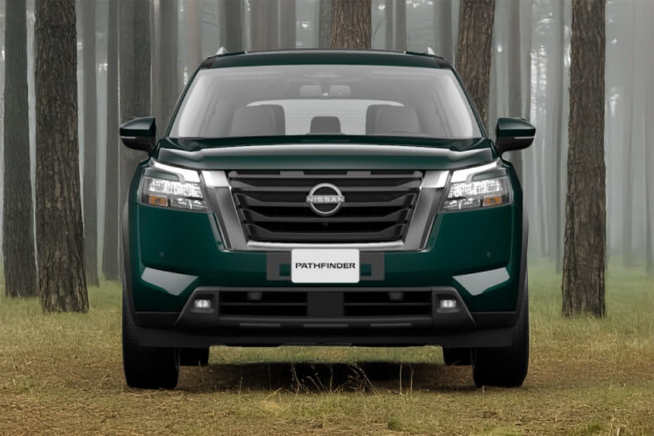 Full Front View of باثفايندر