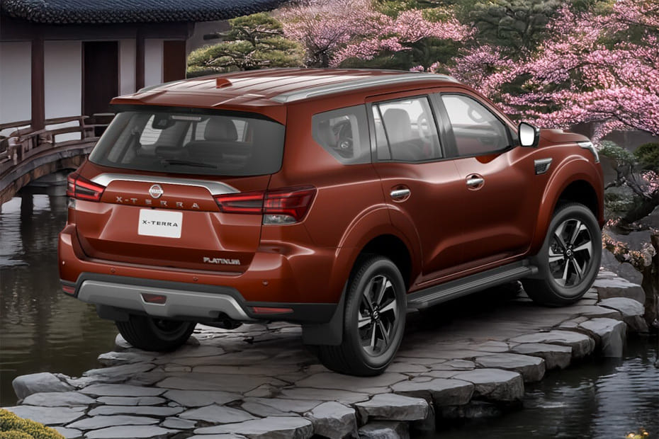  إسكتيرا  Rear angle view