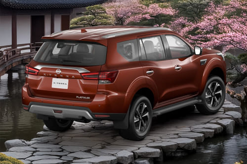  إسكتيرا  Rear angle view