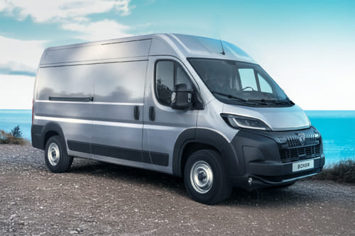 Peugeot Boxer Front Cross Side View