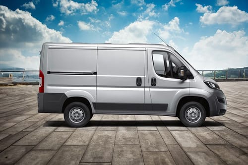 Peugeot Boxer Full Side View