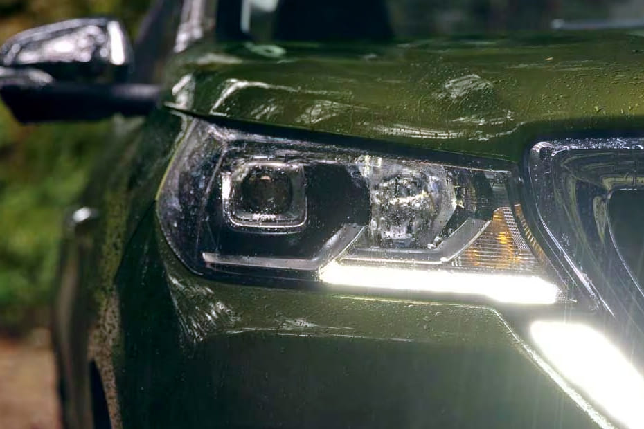 لاندتريك Headlight