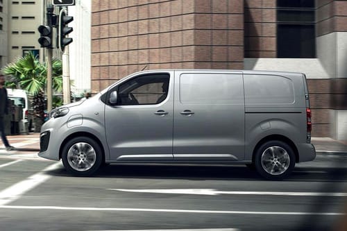 Peugeot Expert Full Side View