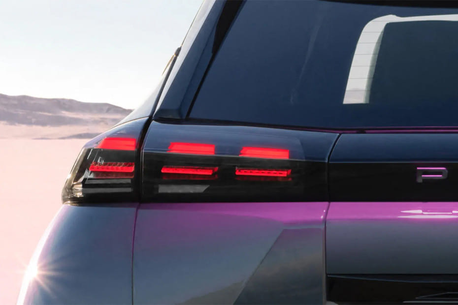 2008 Tail light