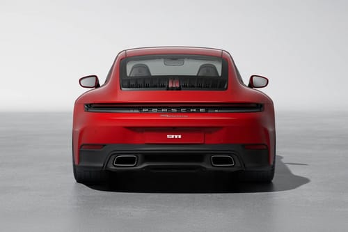 Full Rear View of بورش 911