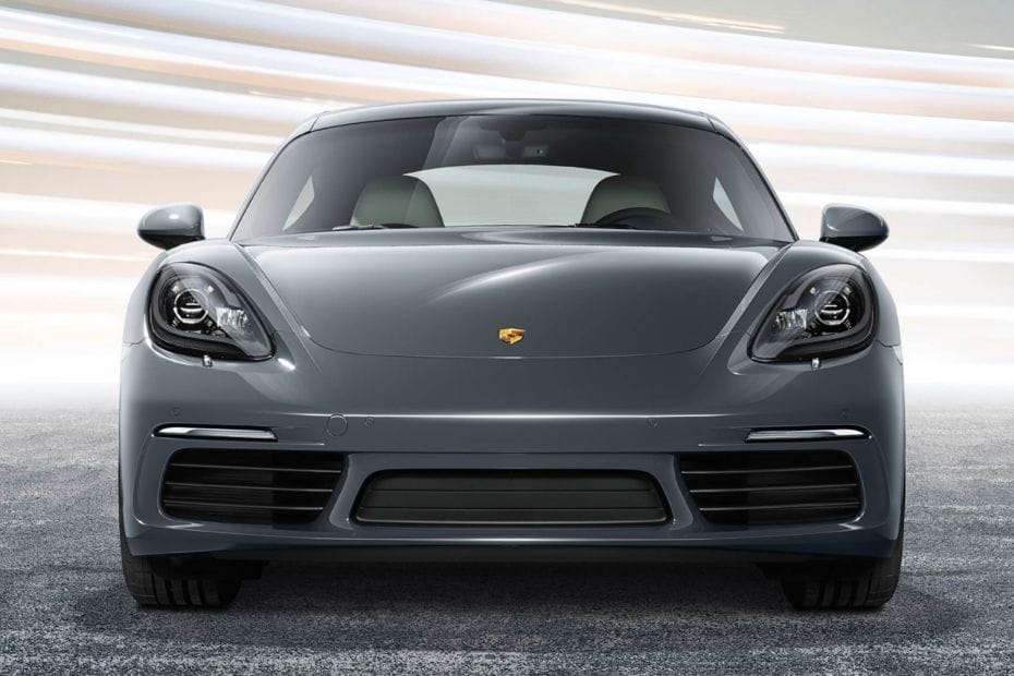 Full Front View of 718