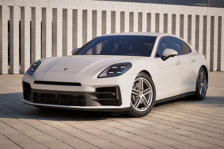 Porsche  Panamera Front angle low view