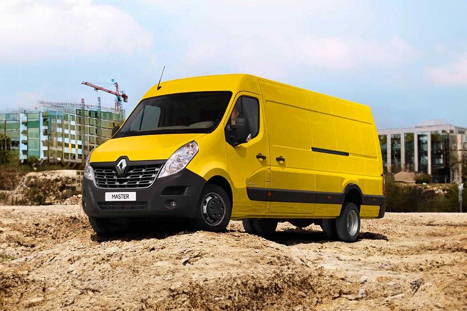 رينو ماستر Right Corner Front View