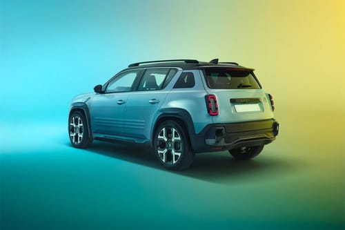 Rear Cross Side View of Renault 4