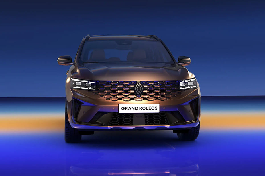 Full Front View of كوليوس