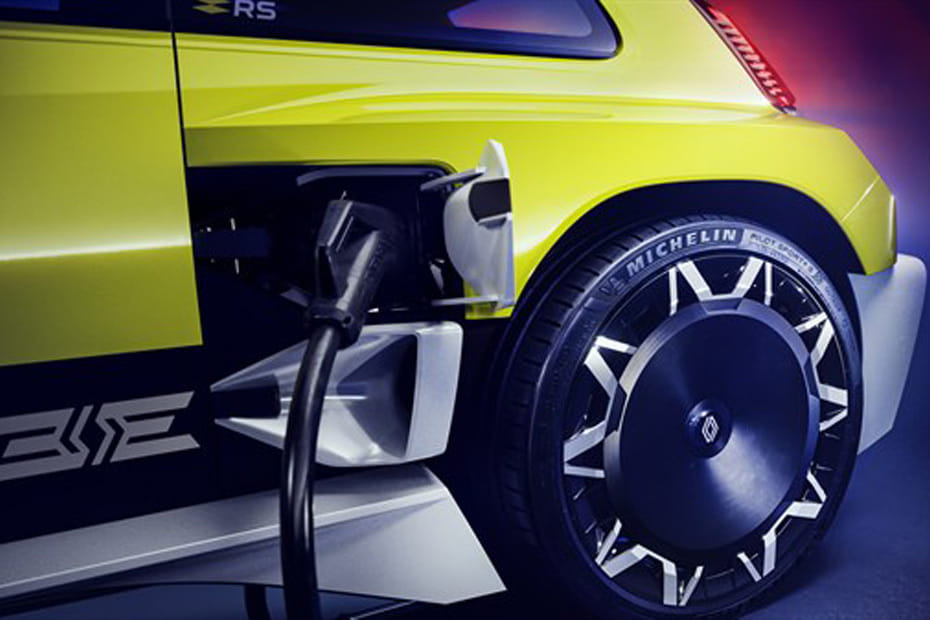 Gas Cap Open of 5 TURBO 3E