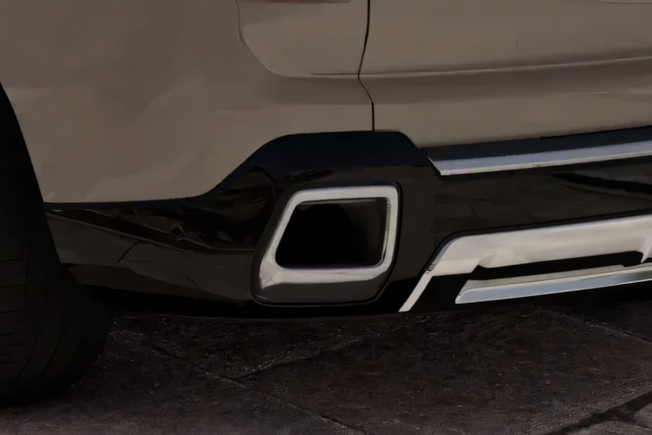 Exhaust Pipe of Rolls Royce Cullinan