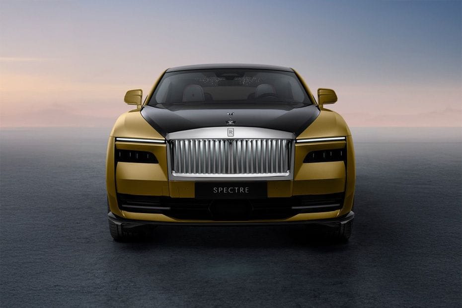 Full Front View of سبيكتر