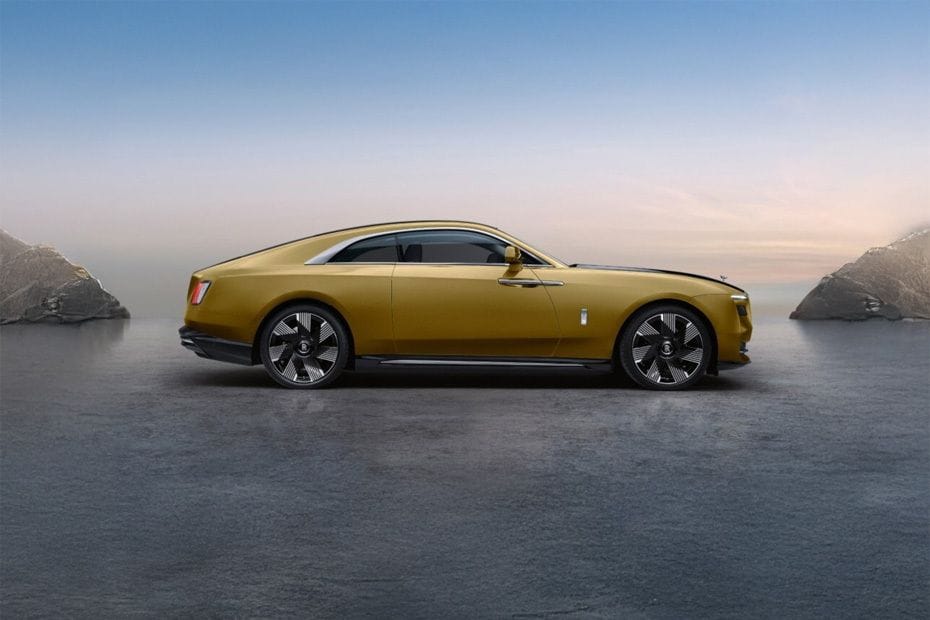 سبيكتر Medium Angle Front View