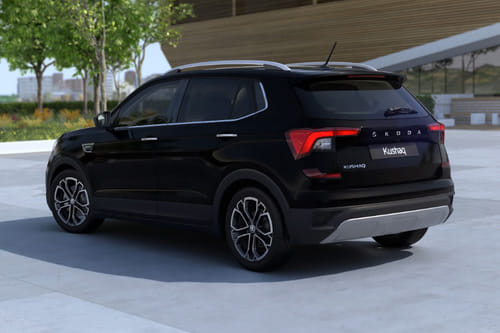 Rear Cross Side View of سكودا كوشاك