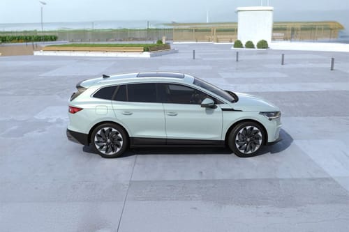 إينياك Medium Angle Front View