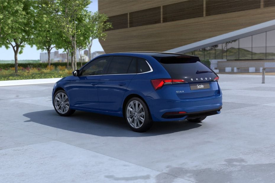 Rear Cross Side View of Skoda Scala 2025