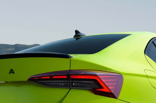 Octavia RS Roof Antenna
